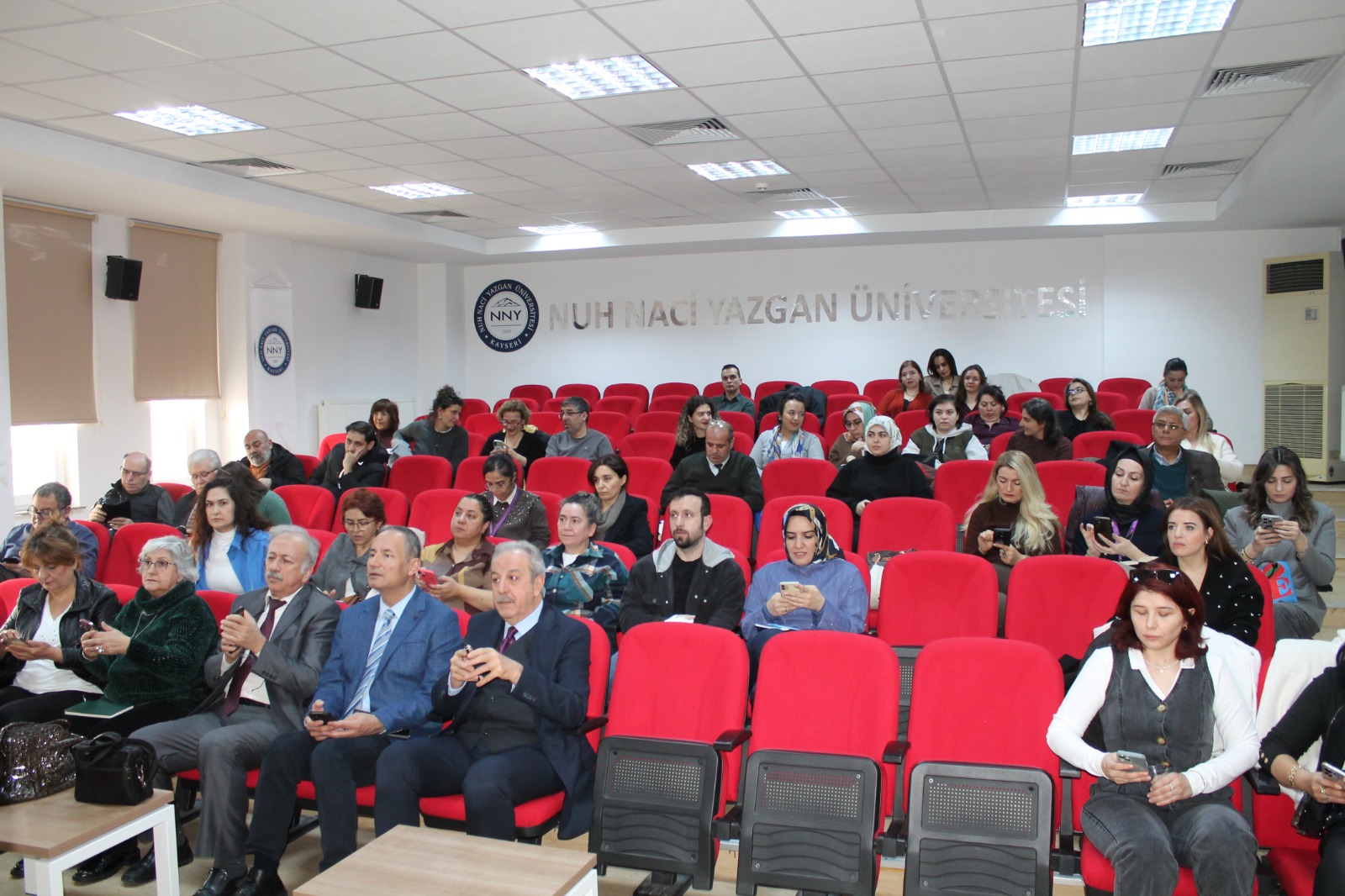 Üniversitemizde Kurumsal Akreditasyon Hazırlık Eğitim Serisinin Son Oturumu Gerçekleştirildi.