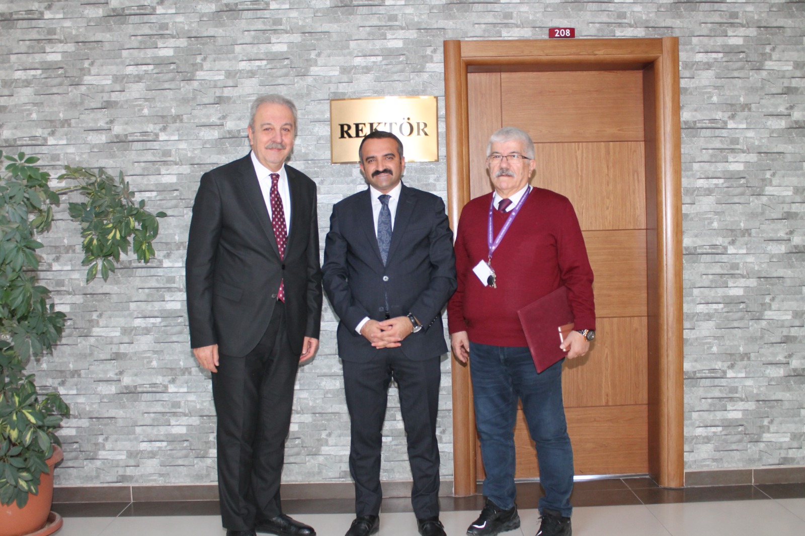 Kayseri Vali Yardımcısı Ömer TEKEŞ’ten Rektörümüze Ziyaret