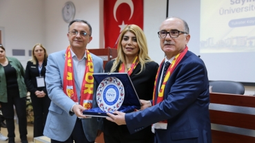 Yukatel Kayserispor Başkanı Berna Gözbaşı Üniversitemizde Söyleşiye Katıldı